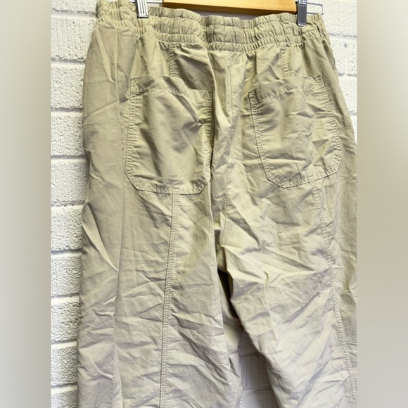 Urban Outfitters BDG Cargo Baggy Pants Beige Parachute Drawstrings XL - Picture 8 of 9